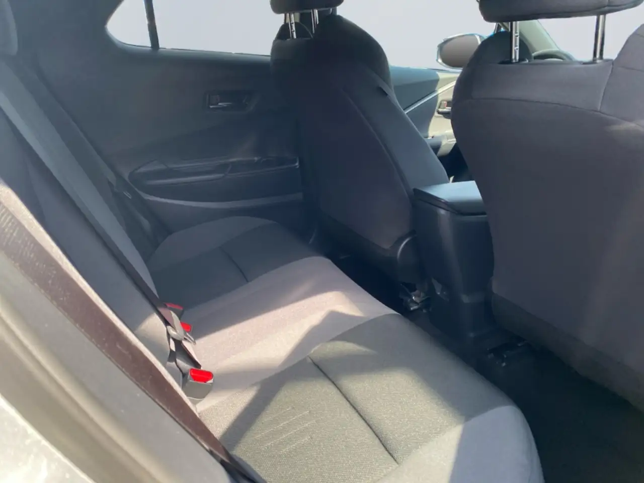 Toyota C-HR 1.8 Hybrid Team D *Technik-Paket*CAM*SHZ* — Vehicle gallery 19