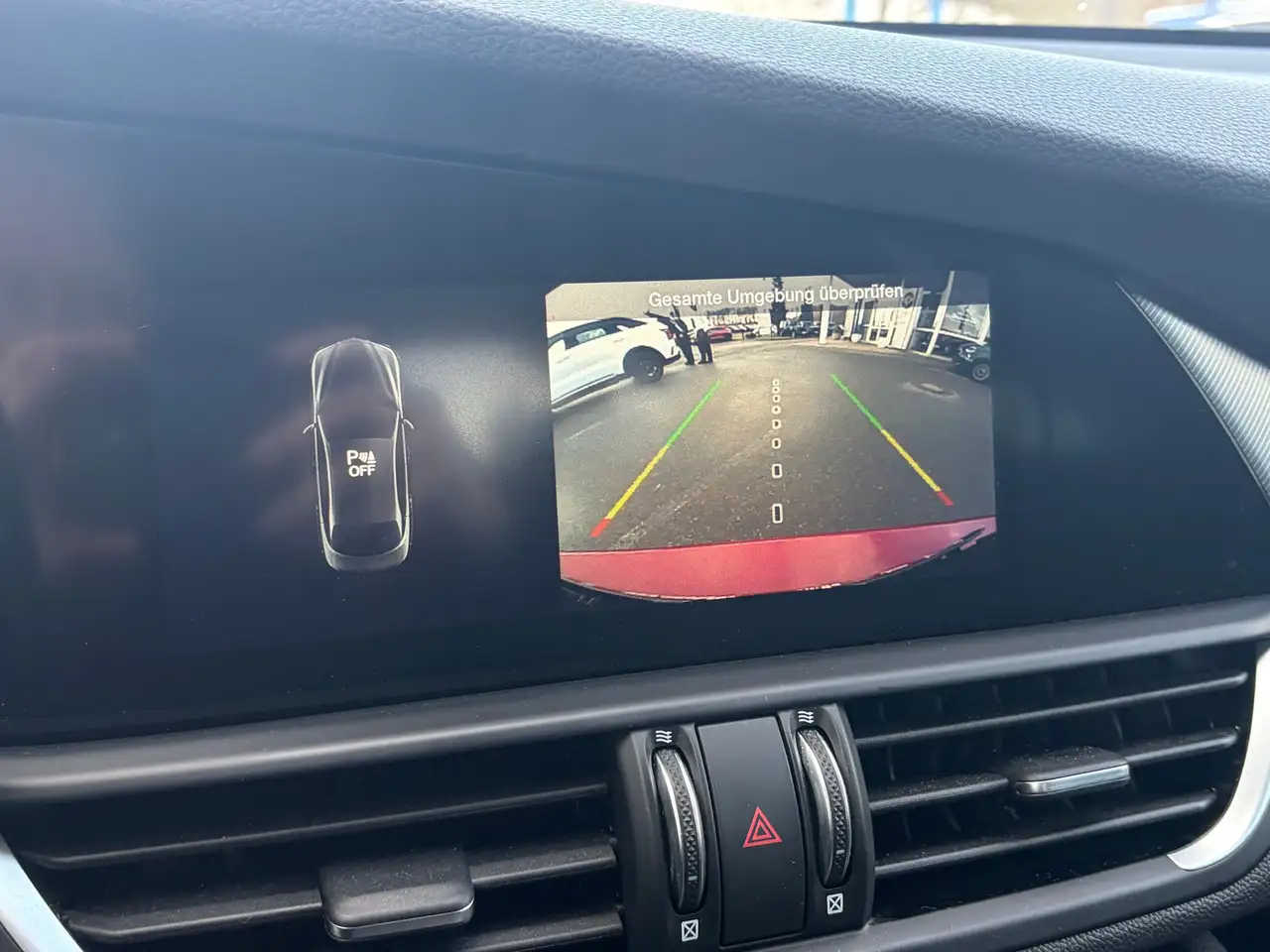 Alfa Romeo Giulia Veloce Q4 — معرض صور السيارة 14