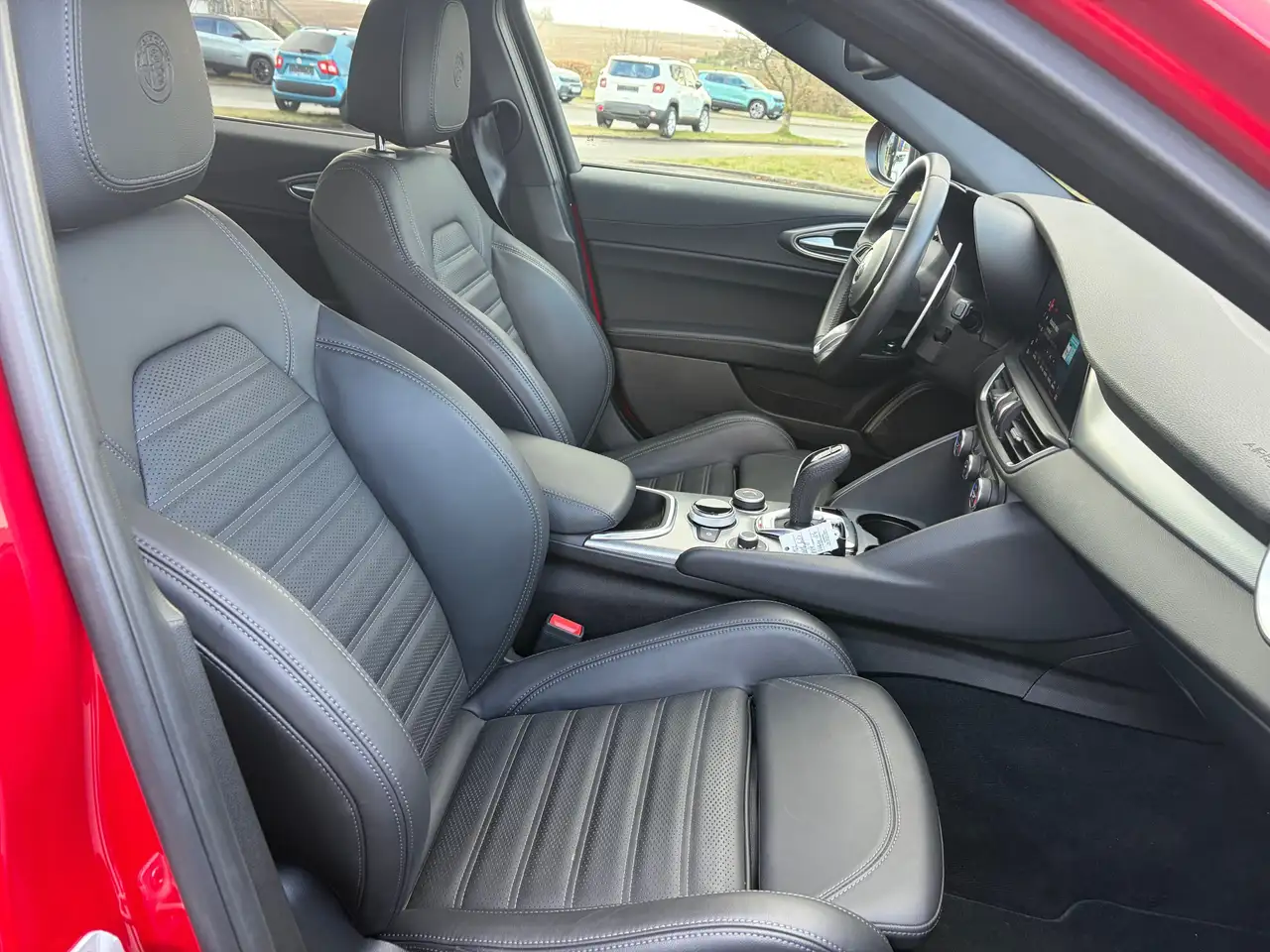 Alfa Romeo Giulia Veloce Q4 — معرض صور السيارة 9