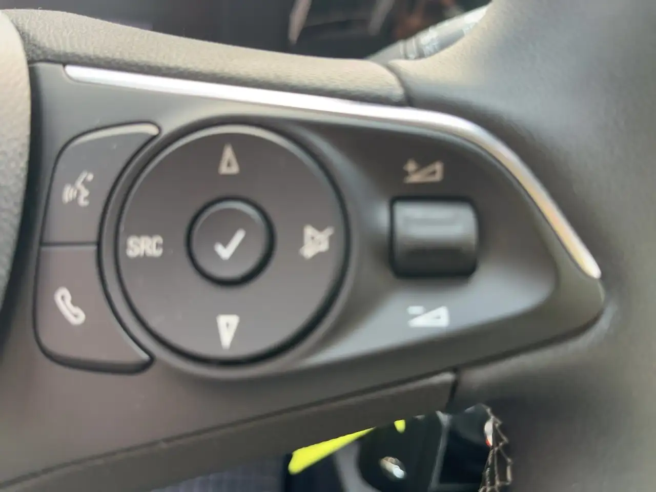 Opel Mokka 1.2 Elegance LED/SHZ/LHZ/PDC/Kamera — Galería del vehículo 17