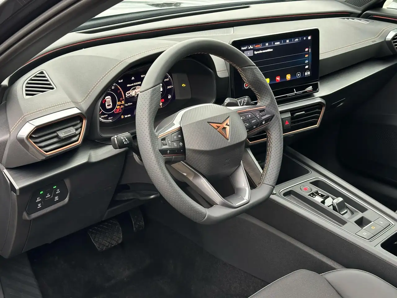 CUPRA Formentor 1.5 TSI 150 PS DSG ASSIST "L"|PANO|LINK|EASY.OP... — Galería del vehículo 24