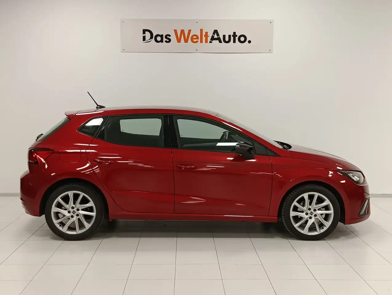 SEAT Ibiza 1.5 TSI S&S FR XS DSG 150 — Galerie du véhicule 2
