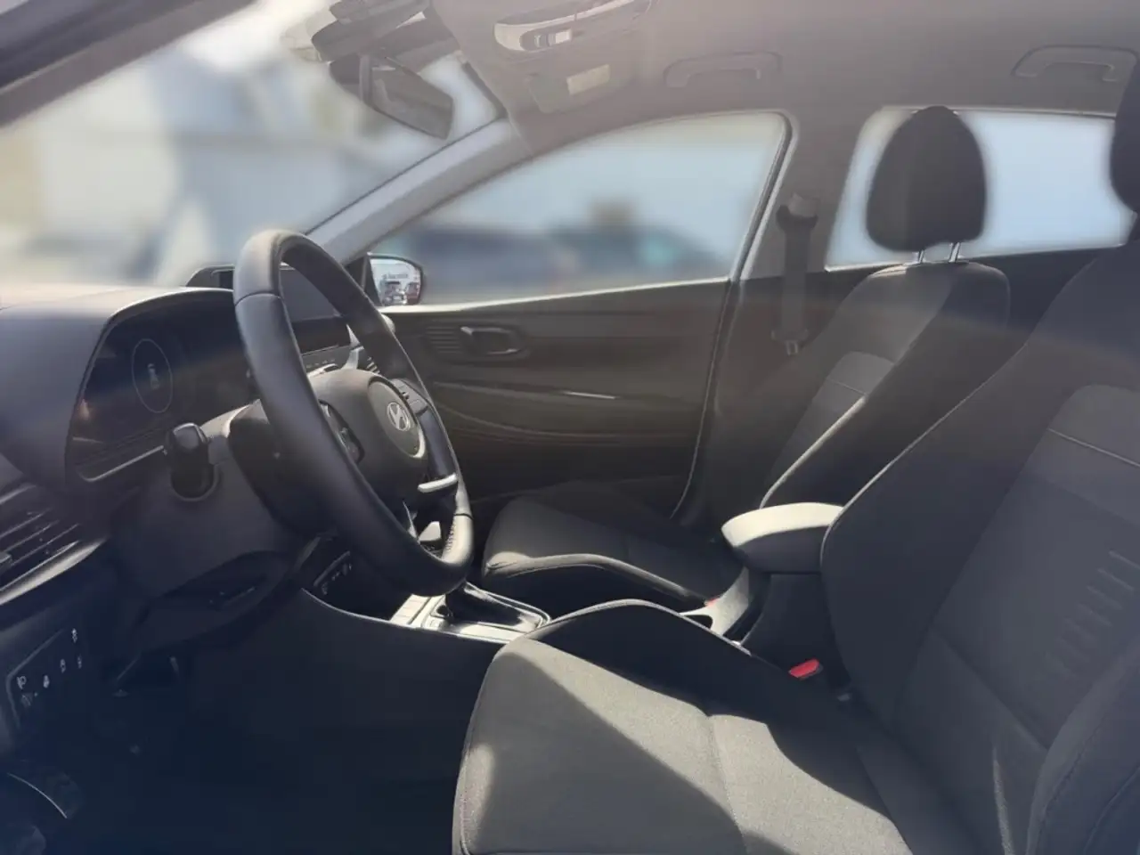 Hyundai BAYON Trend MY25 7-DCT 1.0 T-GDI+Komfortpaket — Galería del vehículo 7
