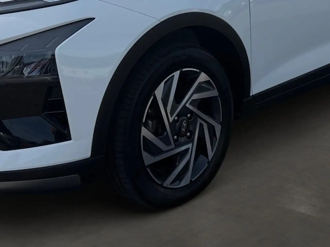 Hyundai BAYON Trend MY25 7-DCT 1.0 T-GDI+Komfortpaket — Galería del vehículo 6