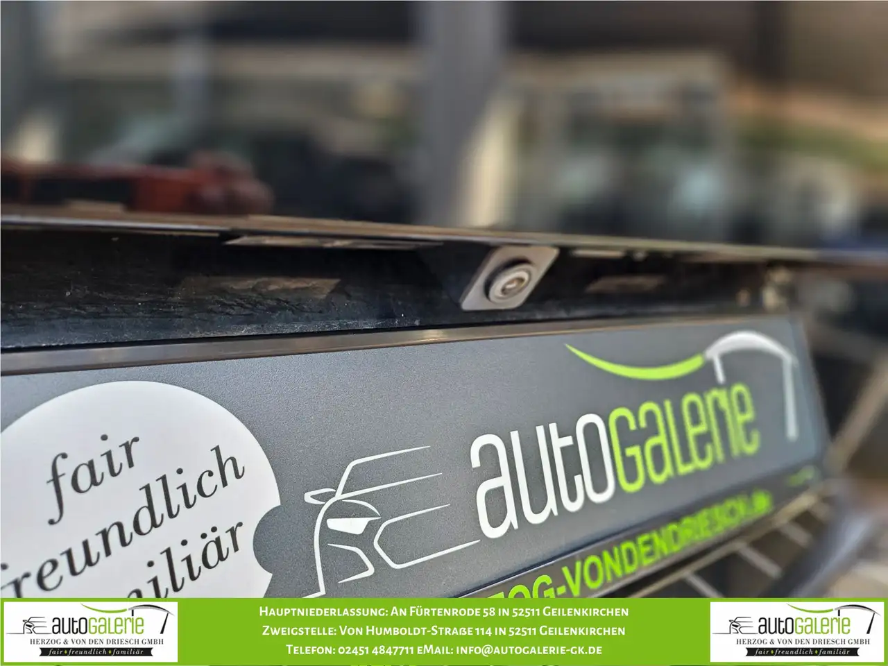 Peugeot 5008 5008 PureTech 130 EAT8 Stop & Start Allure Pack — Vehicle gallery 9