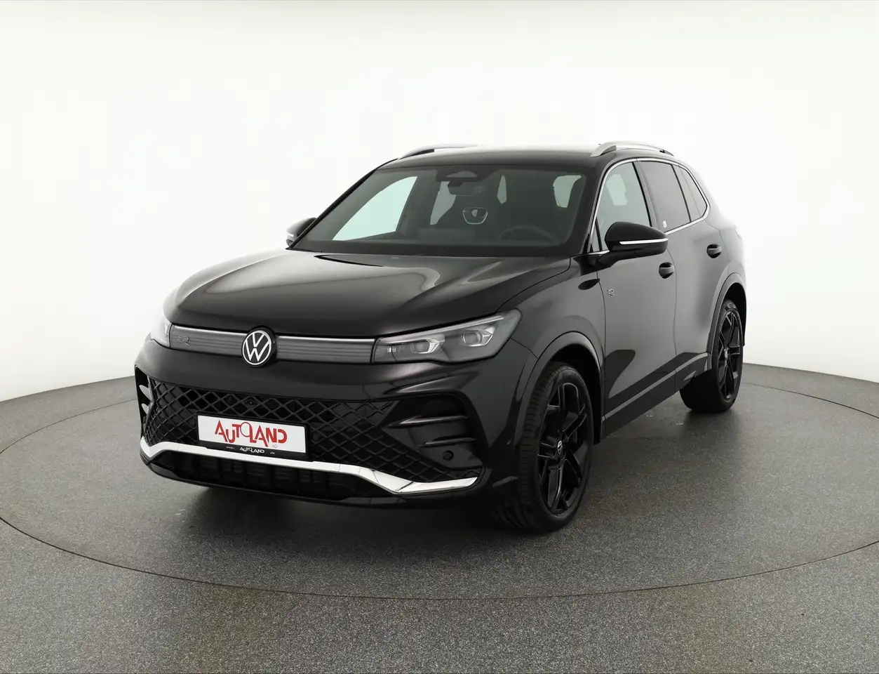 Volkswagen Tiguan 1.5 TSI R-Line DSG Matrix ACC 360° AHK — Vehicle gallery 2