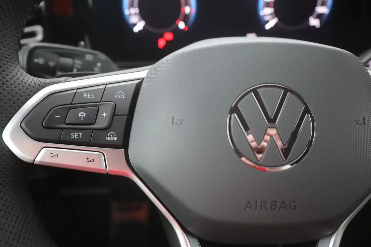 Volkswagen Tiguan 1.5 TSI R-Line DSG Matrix ACC 360° AHK — Vehicle gallery 16