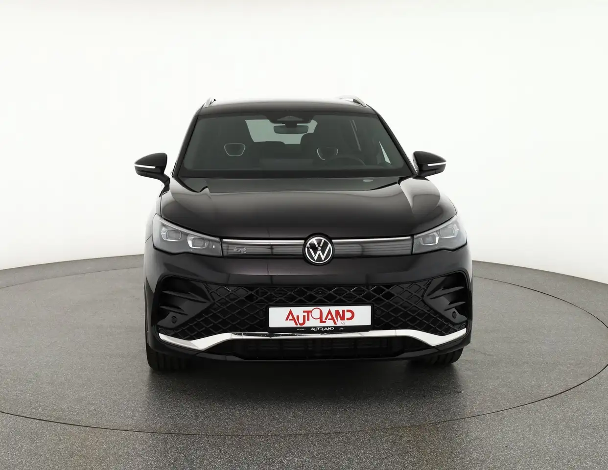 Volkswagen Tiguan 1.5 TSI R-Line DSG Matrix ACC 360° AHK — Vehicle gallery 9