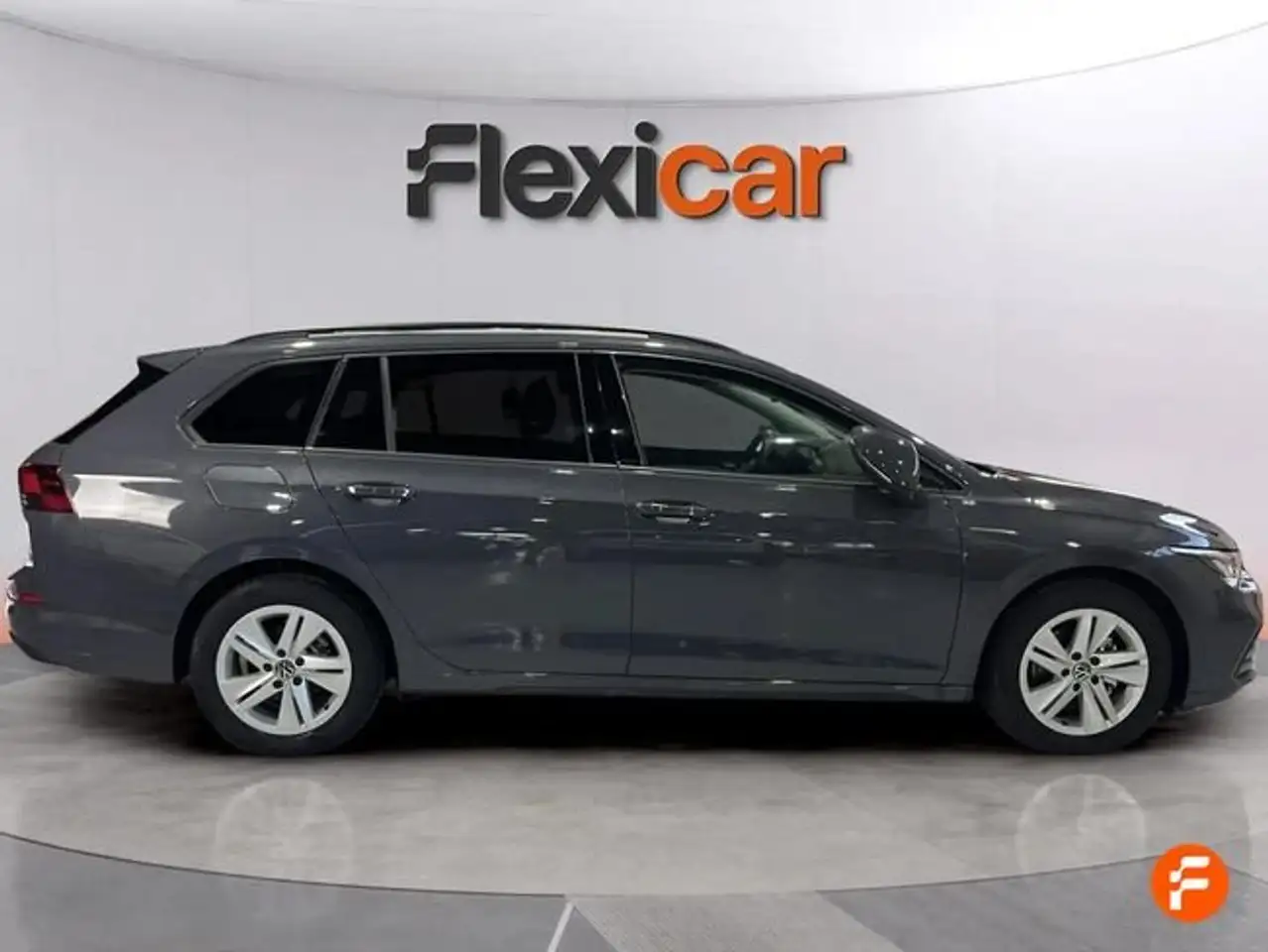 Volkswagen Golf Life 1.5 eTSI 96kW (130CV) DSG Variant — معرض صور السيارة 8