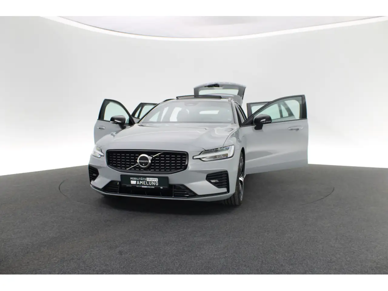Volvo V60 T8 AWD Plus Dark SHZ H/K STANDHZ LED PANO — Galerie du véhicule 19
