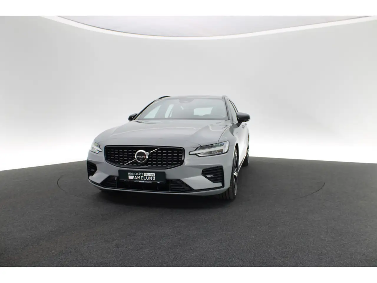 Volvo V60 T8 AWD Plus Dark SHZ H/K STANDHZ LED PANO — Galerie du véhicule 10