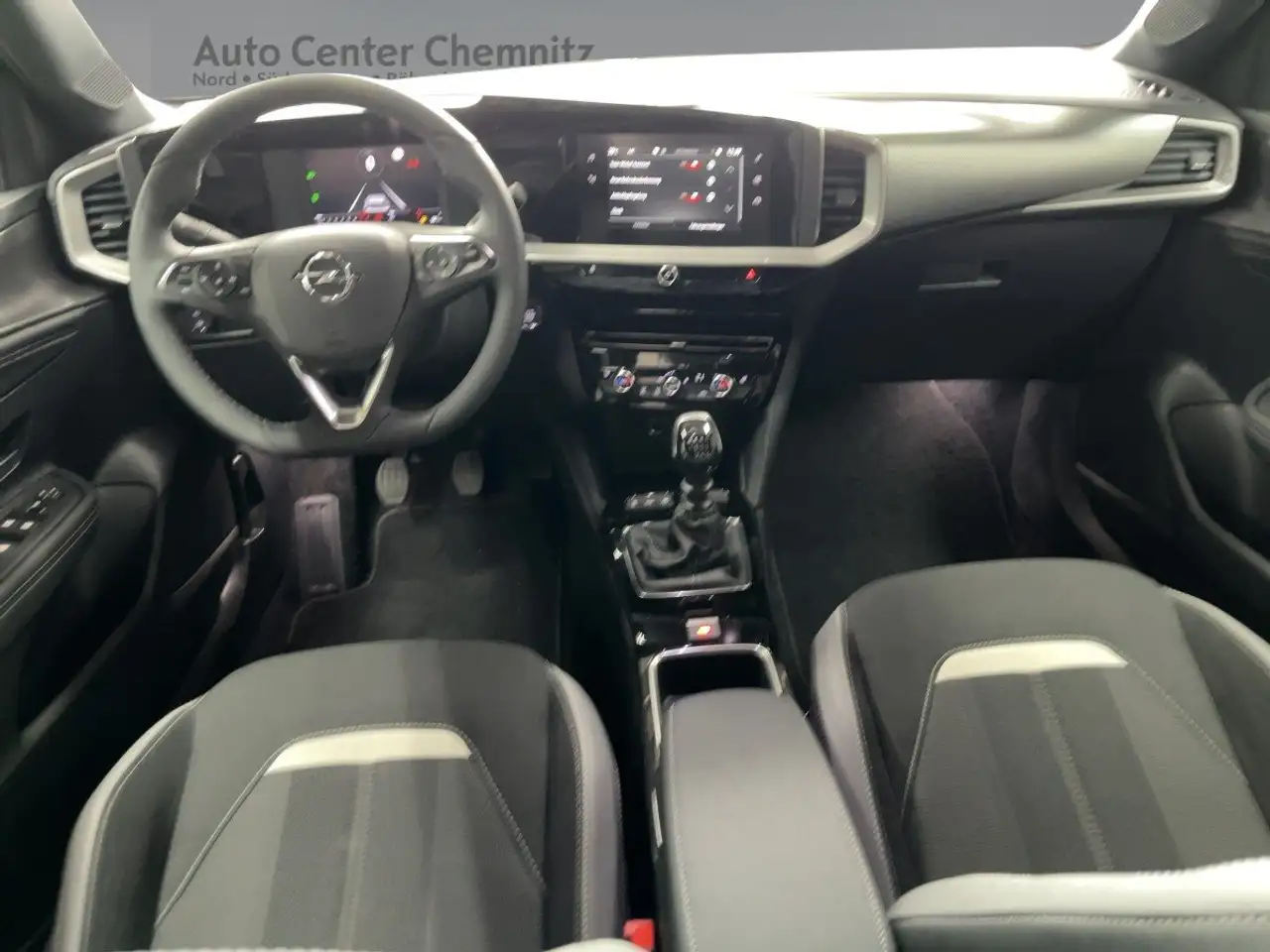 Opel Mokka 1.2 GS Line MatrixLED/KlimaA/SHZ/LHZ/180° — معرض صور السيارة 12