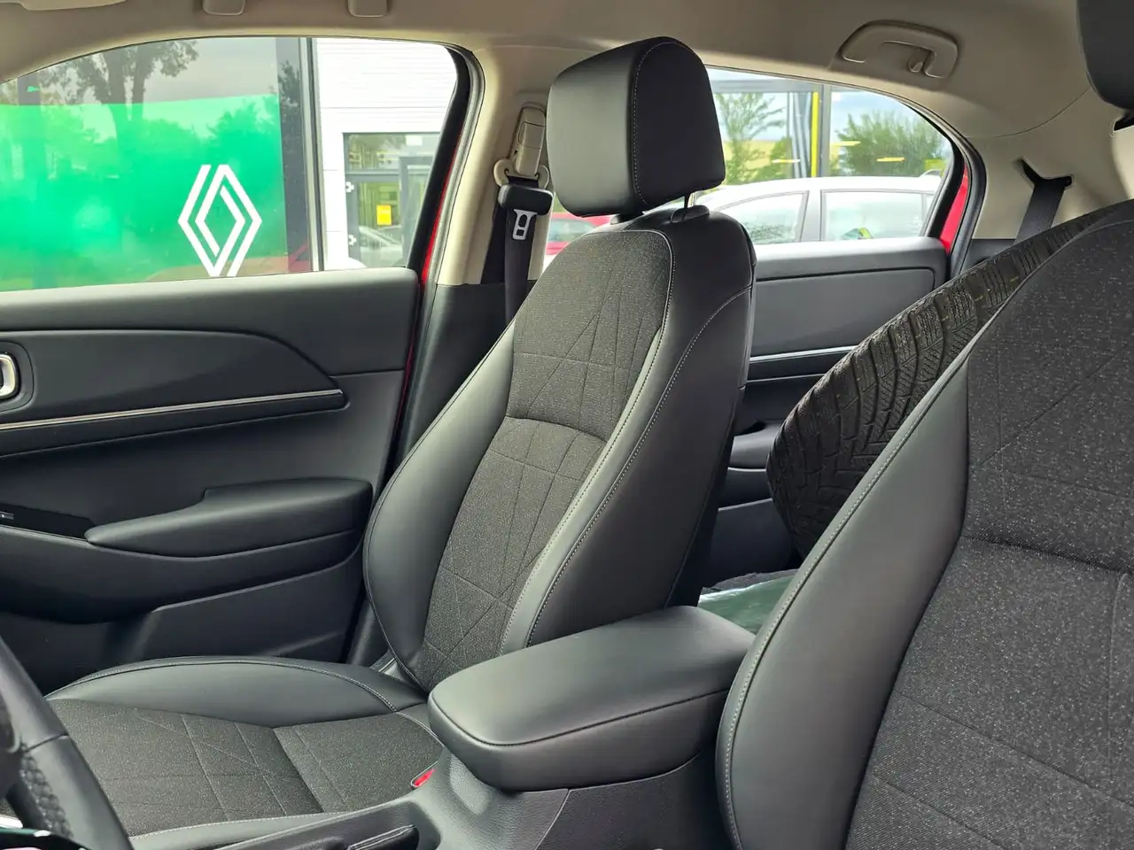 Honda HR-V 1.5 i-MMD Hybrid OPF (EURO 6d) — Galerie du véhicule 12