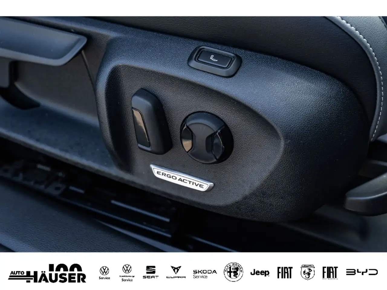 Volkswagen Passat Variant Business 1.5 eTSI OPF DSG AHK HUD DCC ACC PARK REA — Galerie du véhicule 11