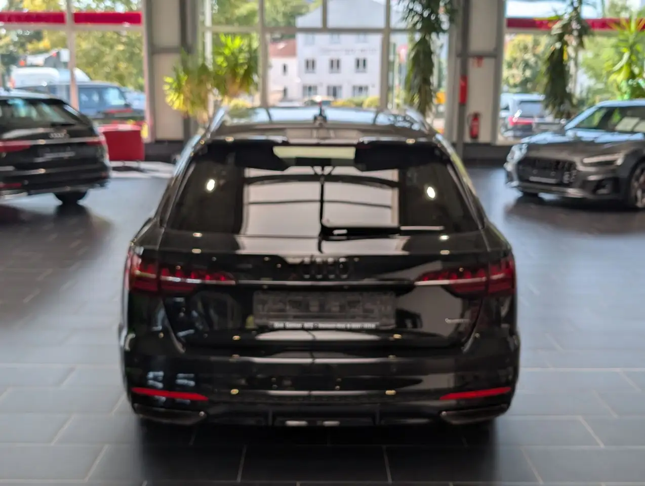 Audi A4 Avant 45 TFSI quattro S line "Edition" — Galería del vehículo 4