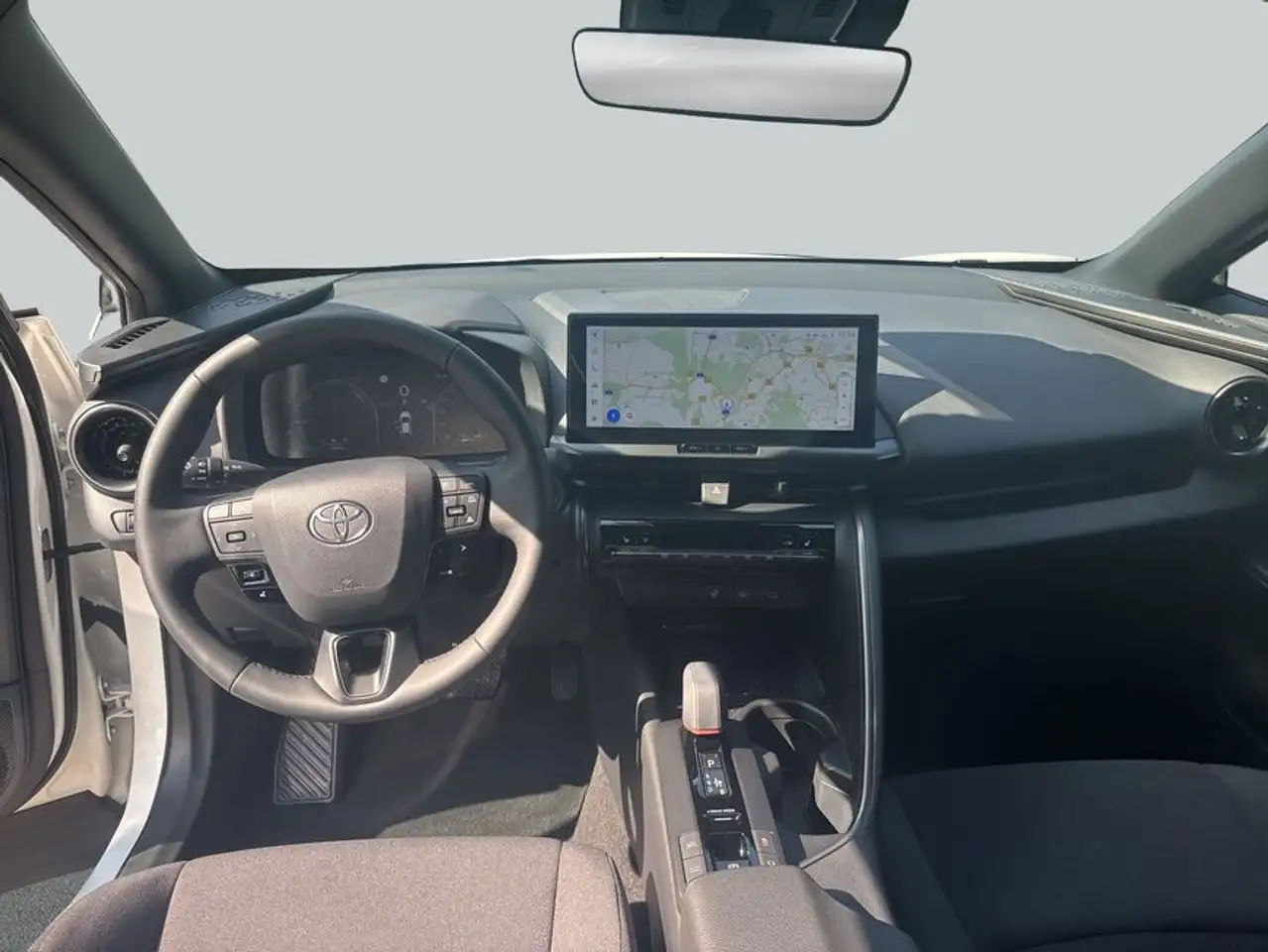 Toyota C-HR 2.0 Plug-in Team Deutschland Technik-Paket — Vehicle gallery 14