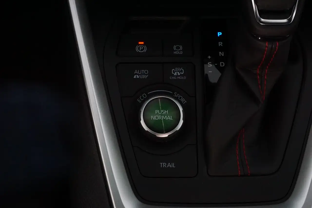 Suzuki Across 2.5 Plug-In Hybrid Comfort+ E-Four — Vehicle gallery 16
