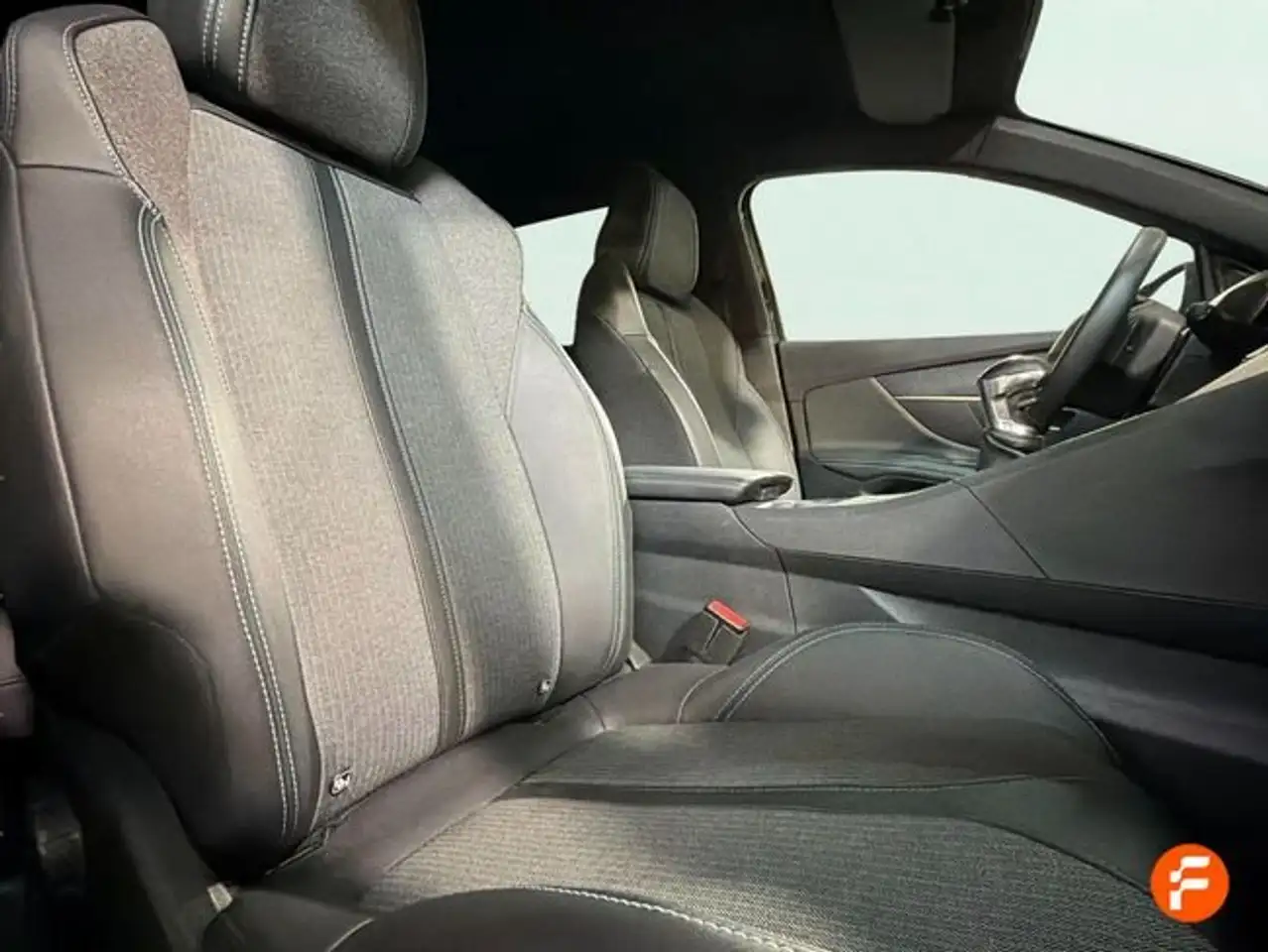 Peugeot 3008 1.2 PureTech 96KW (130CV) S&S GT — Galerie du véhicule 18