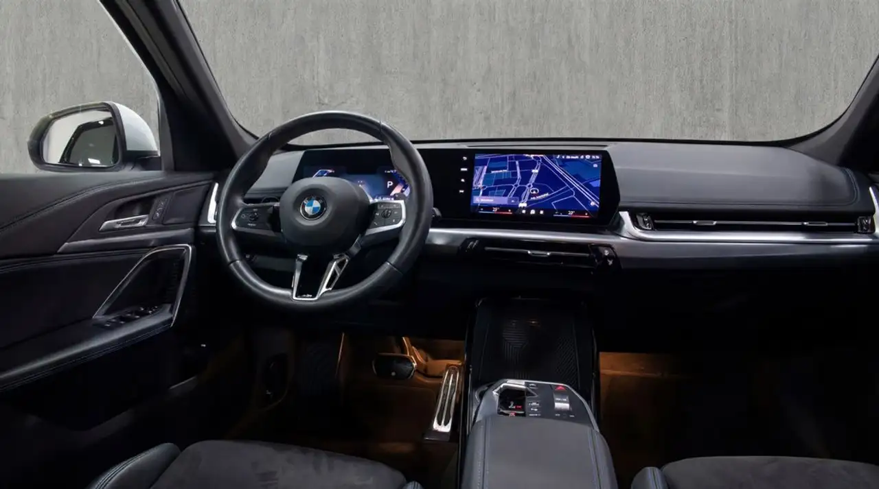 BMW X1 sDrive 18dA — معرض صور السيارة 24