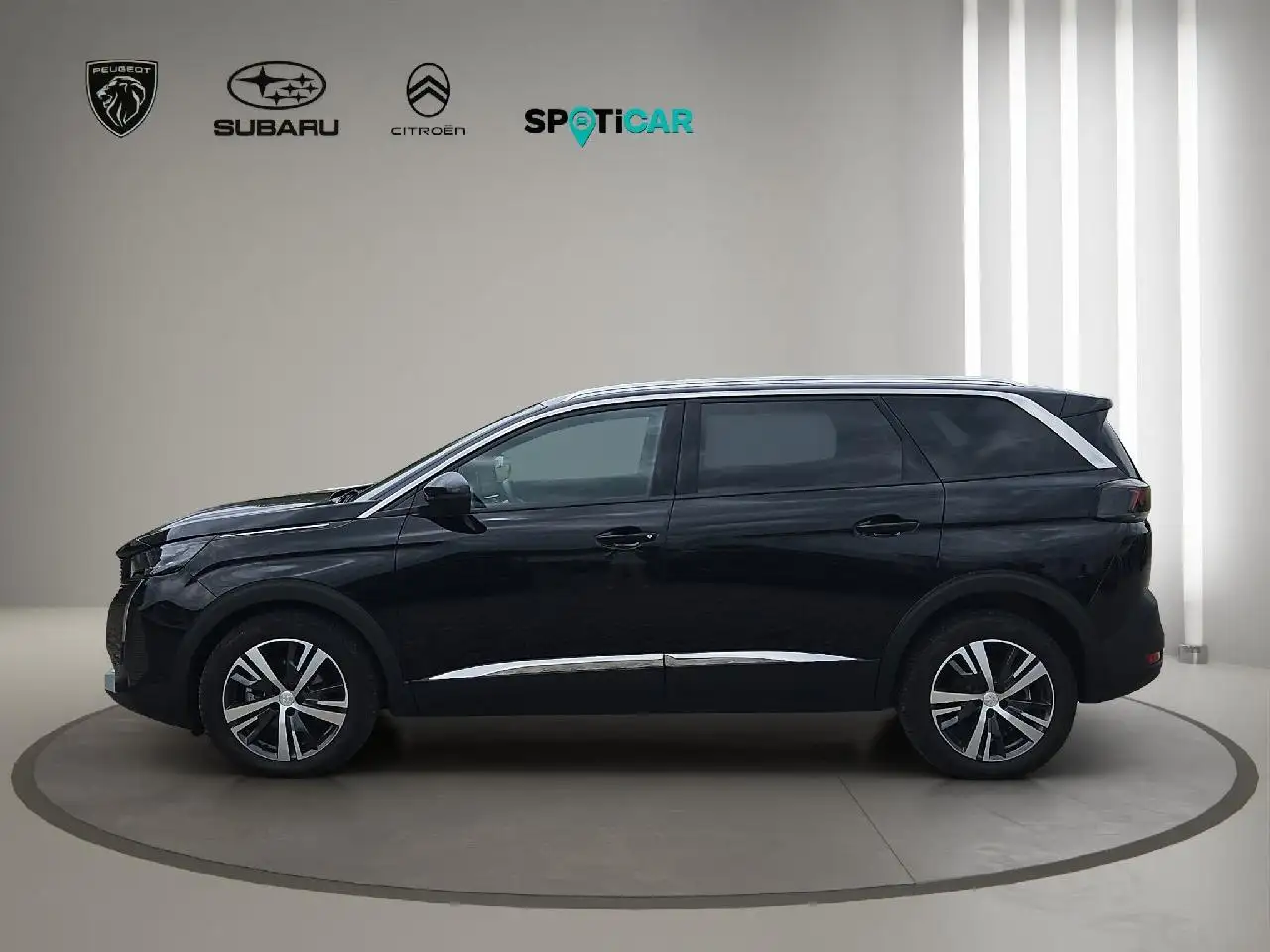 Peugeot 5008 Hybrid 136 Allure Pack — Galería del vehículo 2
