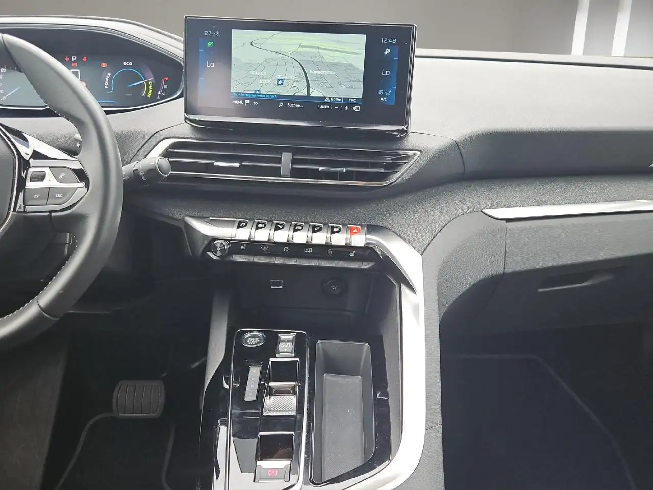 Peugeot 5008 Hybrid 136 Allure Pack — Galería del vehículo 15