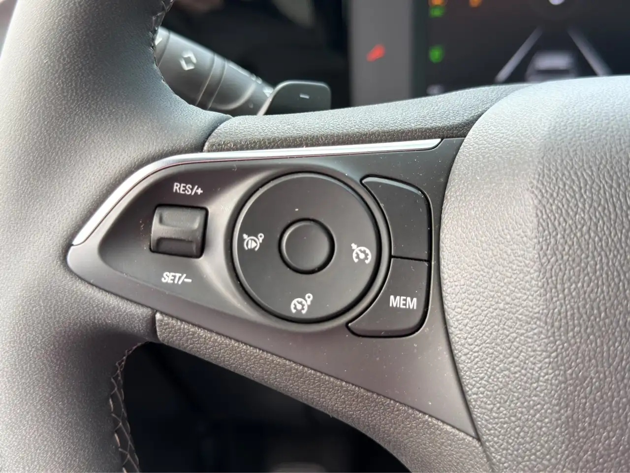 Opel Mokka GS Line 1,2 Turbo Carplay+RFK+LED+LM — Galería del vehículo 22