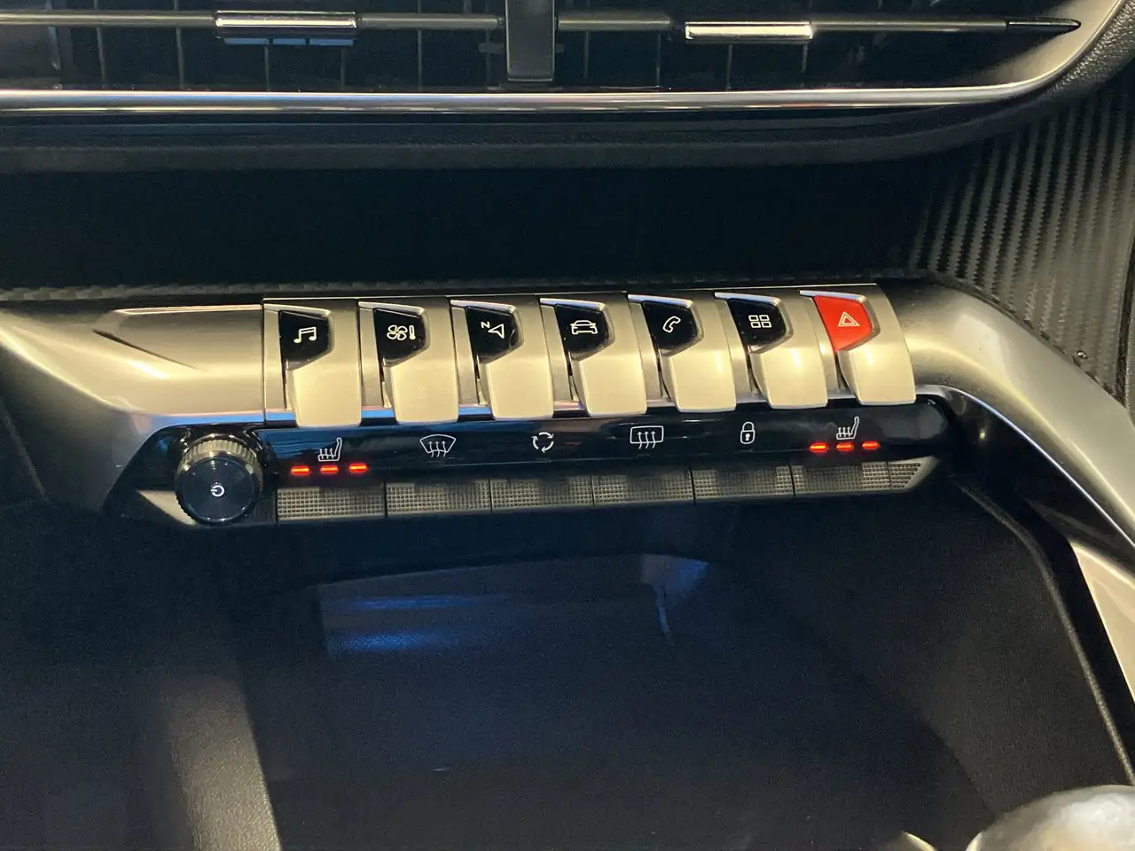 Peugeot 3008 1.2 PureTech 130 Allure Pack ACC+LED+Navi — Galerie du véhicule 12