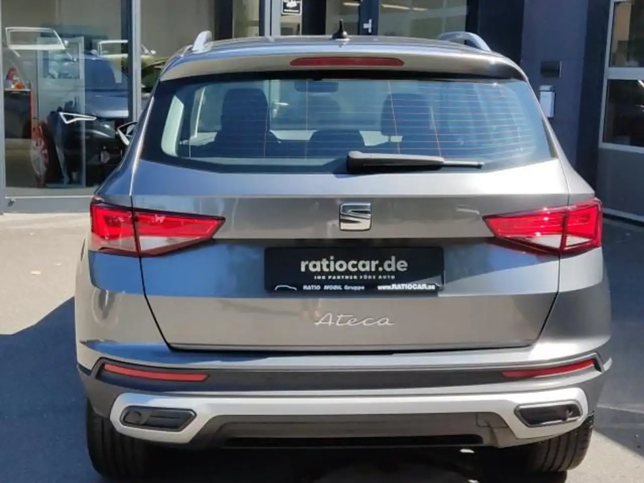 SEAT Ateca ATECA STYLE 1.5 TSI NAVI SITZH. BEHEIZB. LENKRAD — Vehicle gallery 4