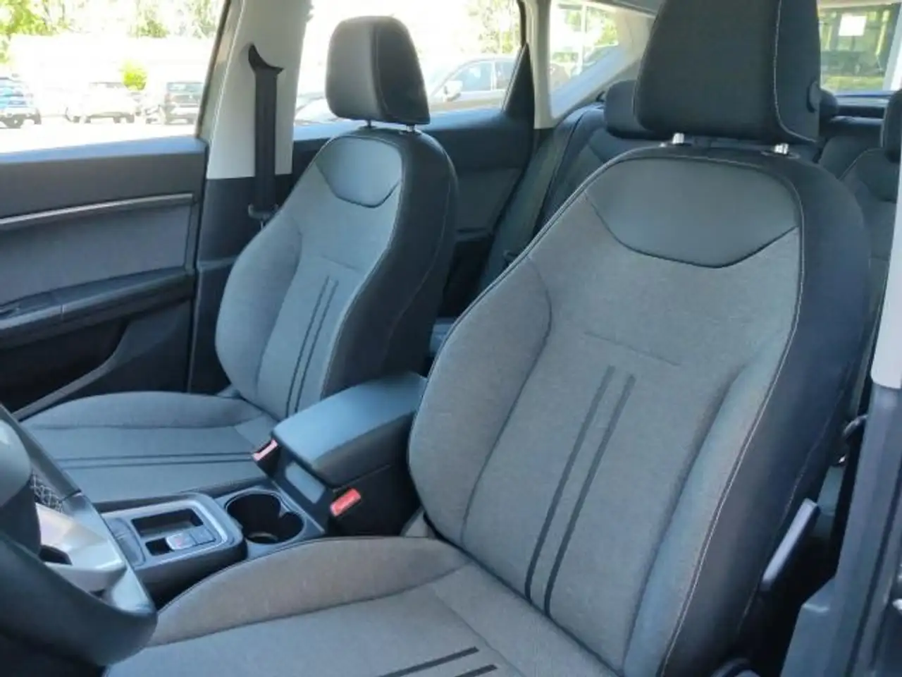 SEAT Ateca ATECA STYLE 1.5 TSI NAVI SITZH. BEHEIZB. LENKRAD — Vehicle gallery 16