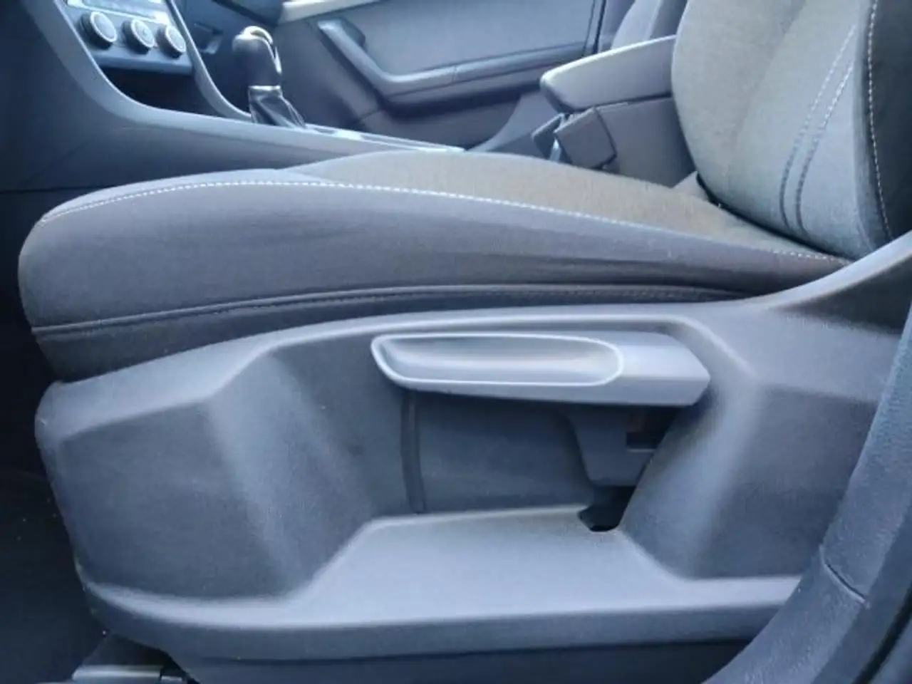 SEAT Ateca ATECA STYLE 1.5 TSI NAVI SITZH. BEHEIZB. LENKRAD — Vehicle gallery 17