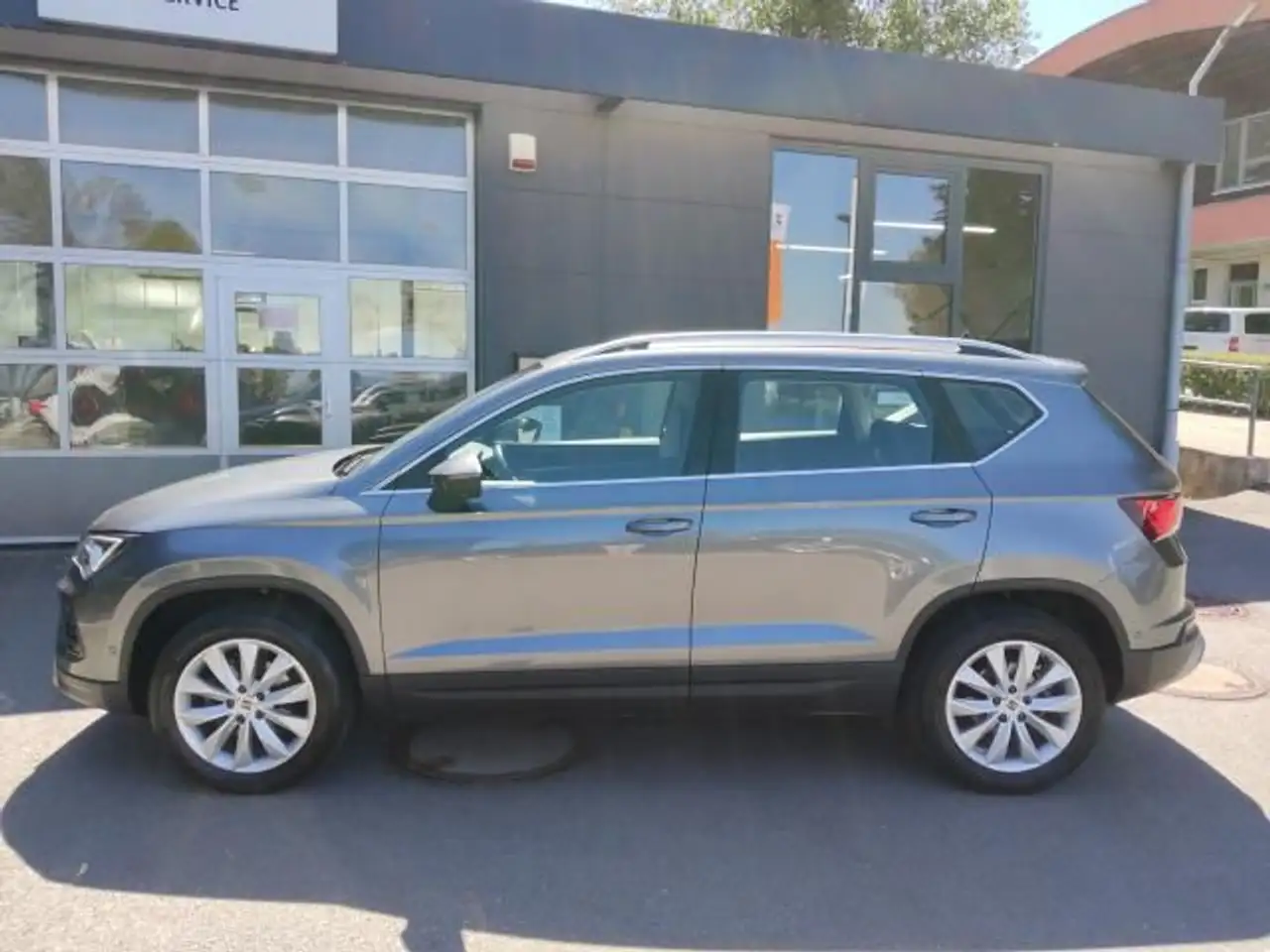 SEAT Ateca ATECA STYLE 1.5 TSI NAVI SITZH. BEHEIZB. LENKRAD — Vehicle gallery 2
