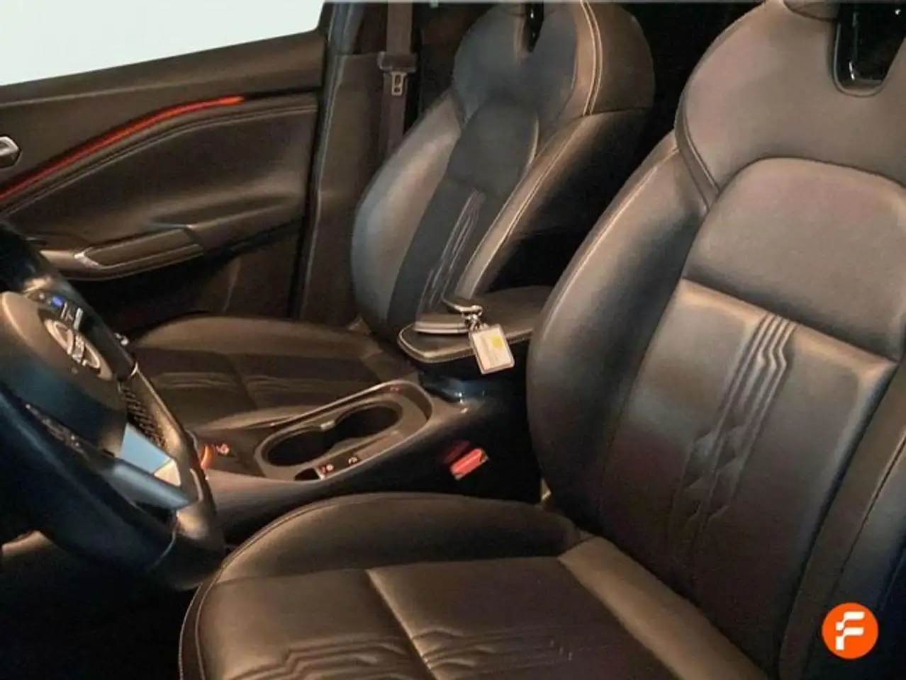Nissan Juke DIG-T 84 kW (114 CV) 6M/T Tekna — معرض صور السيارة 21