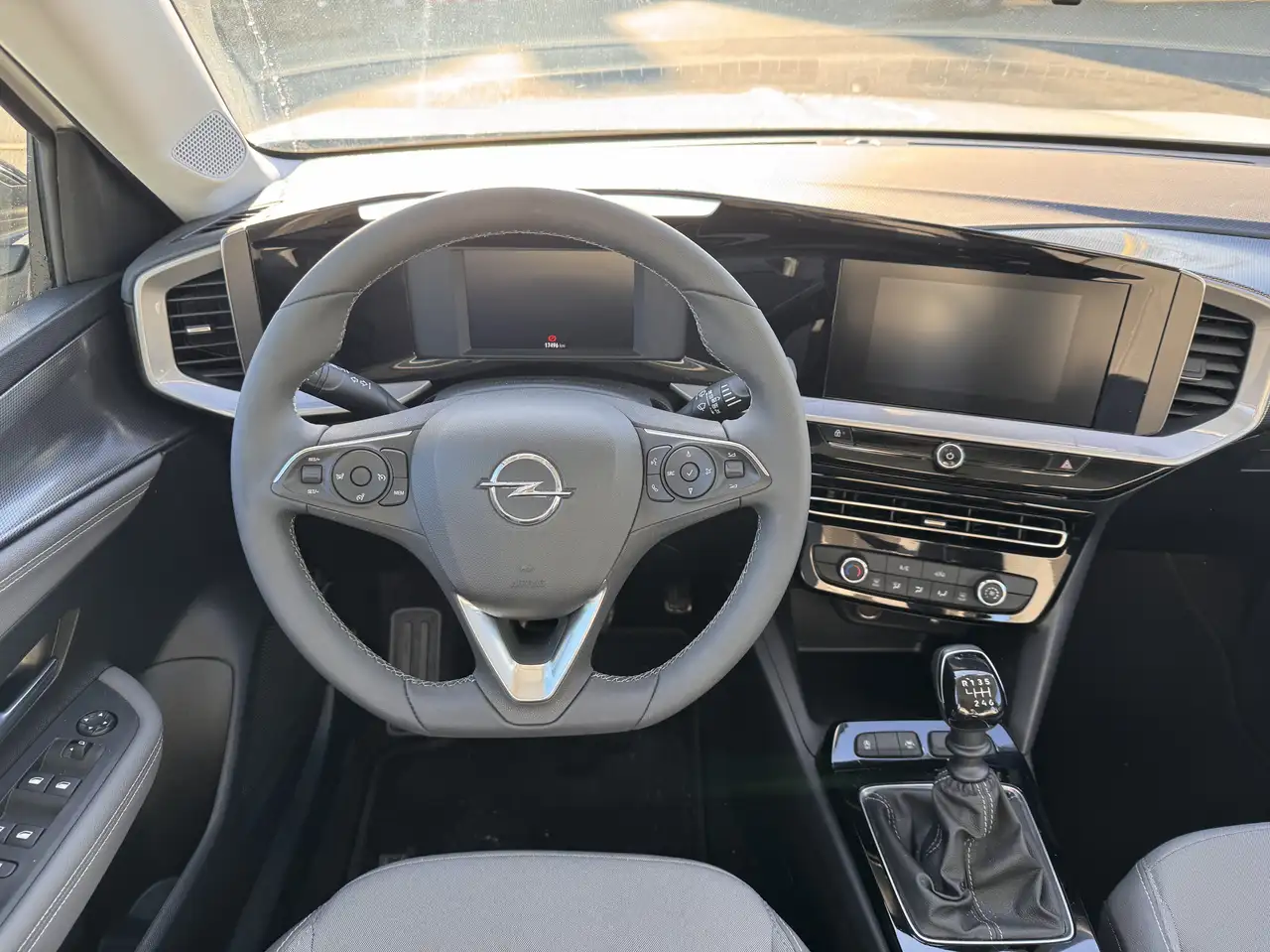Opel Mokka Elegance — Galería del vehículo 11