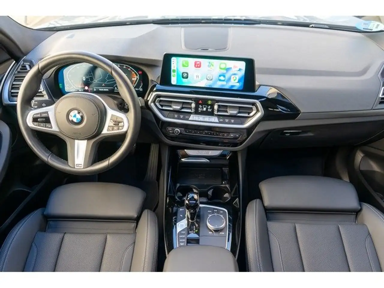 BMW X3 xDrive 20dA xLine — معرض صور السيارة 36