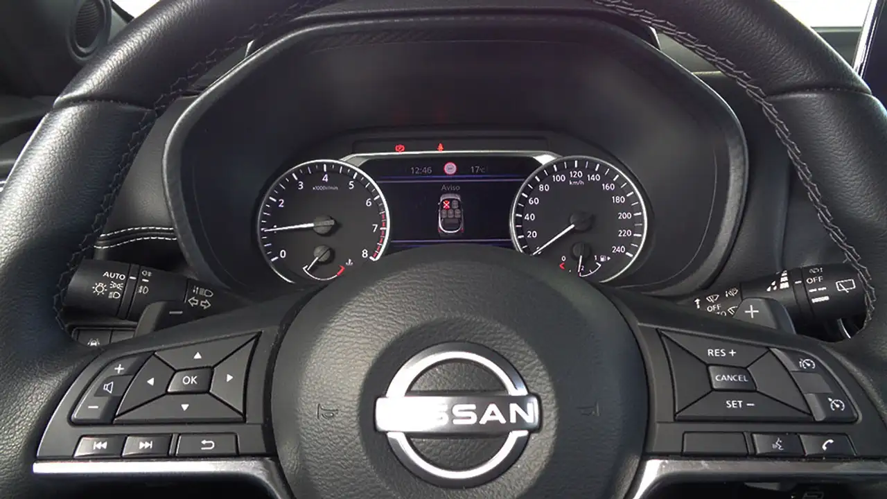 Nissan Juke DIG-T NCONECTA DCT — Vehicle gallery 13
