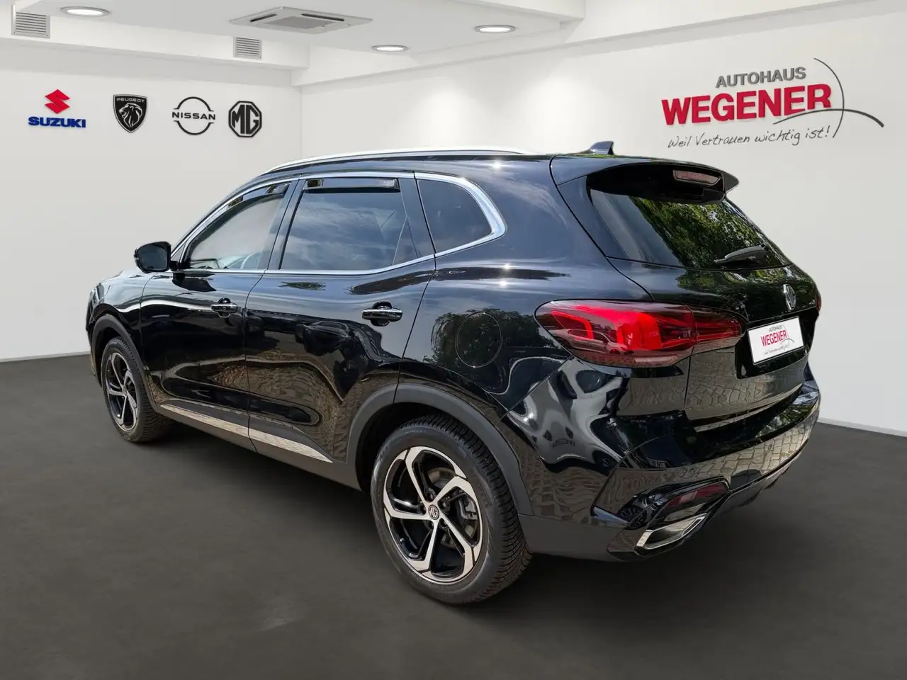 MG HS 1.5TGDI LUXURY Automatik*PANO*CarPlay*360°CAM — Vehicle gallery 4