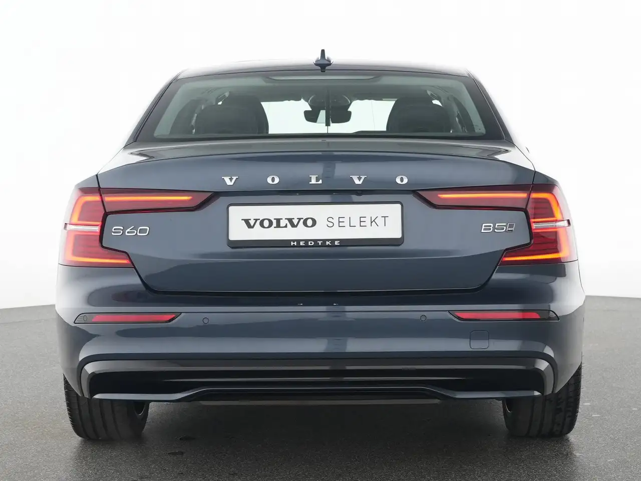 Volvo S60 B5 Benzin AWD Ultimate Dark B&W-SOUND*STHZ — Galería del vehículo 15