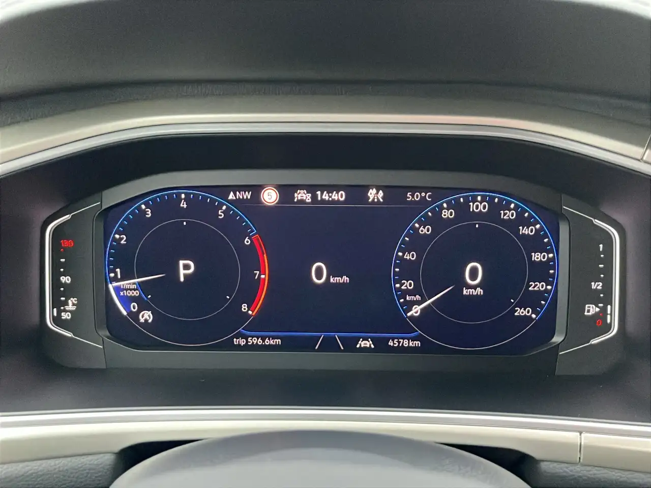 Volkswagen T-Roc 1.5 TSI MOVE, DSG — Galería del vehículo 13