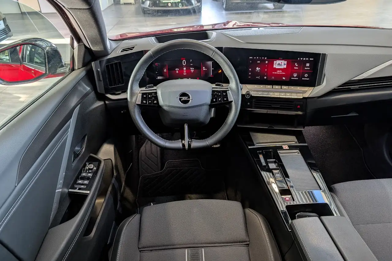 Opel Astra ST 1.2 Turbo GS Autom. *ACC*AHK*Navi* — Galería del vehículo 7