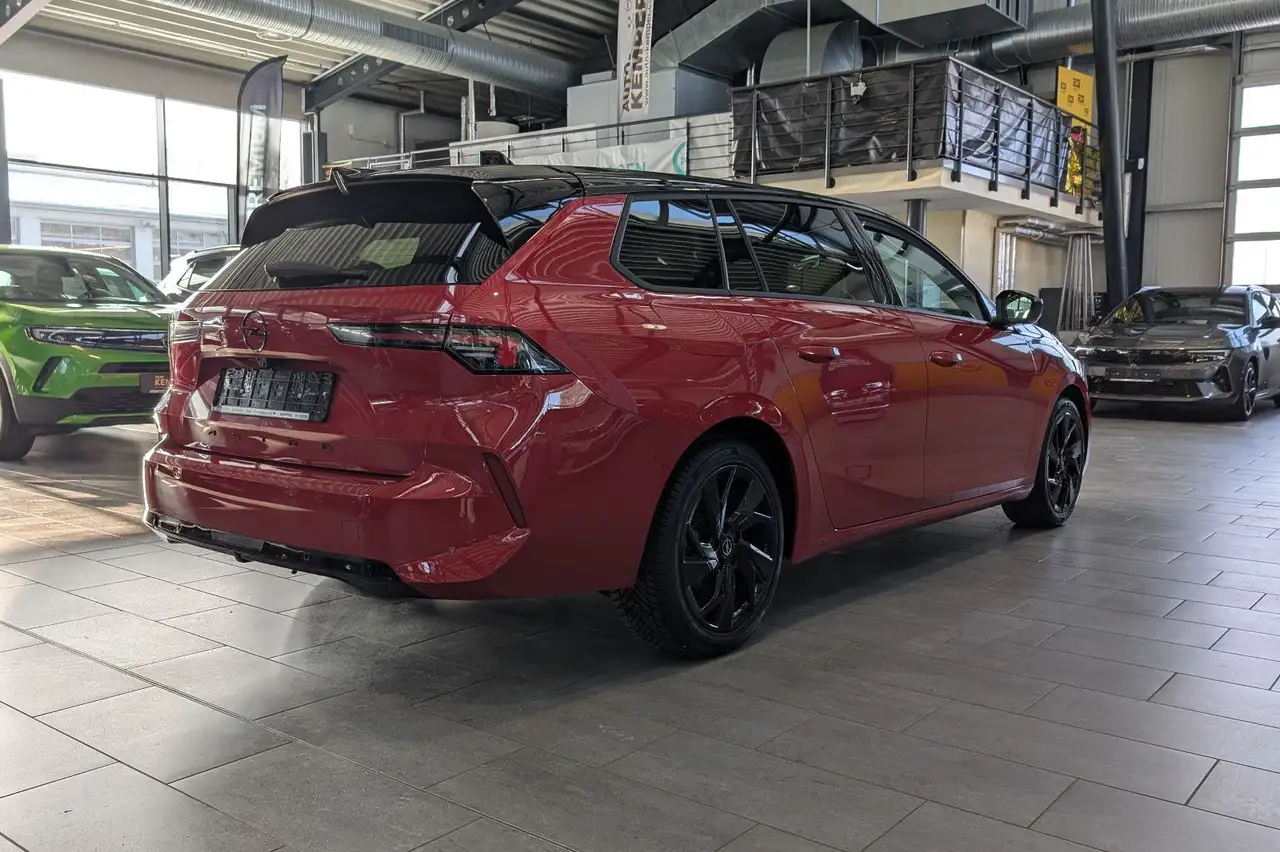 Opel Astra ST 1.2 Turbo GS Autom. *ACC*AHK*Navi* — Galería del vehículo 14