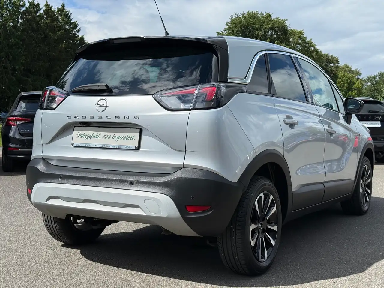 Opel Crossland Elegance Paket*RFK*Navi*LED*PDC*SHA — معرض صور السيارة 5