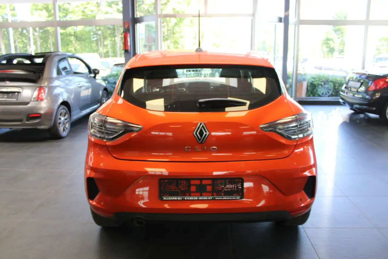 Renault Clio SCe 65 EVOLUTION — Vehicle gallery 5