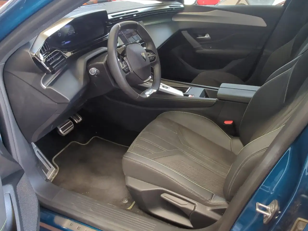Peugeot 408 1.2 130 PureTech GT ACC+Alcantara+LED+Navi — Galería del vehículo 7