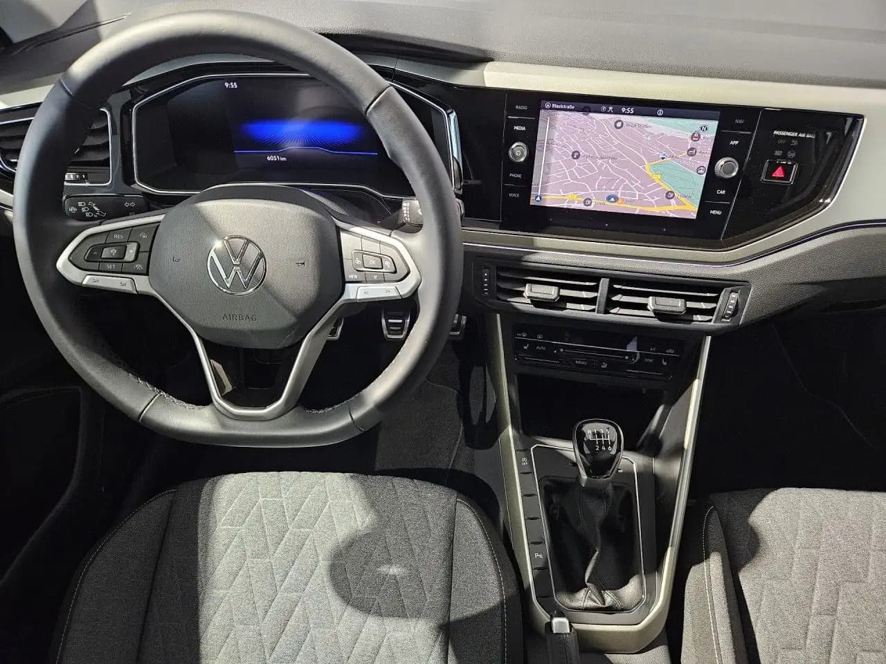 Volkswagen Taigo 1.0 TSI Move AHK LED RFK Navi ACC LightAss — Galerie du véhicule 11