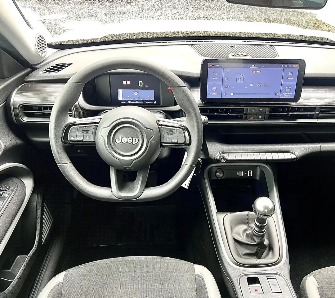 Jeep Avenger Longitude*nur15.106KM*CARPLAY*PDC*1J GAR — Galerie du véhicule 12