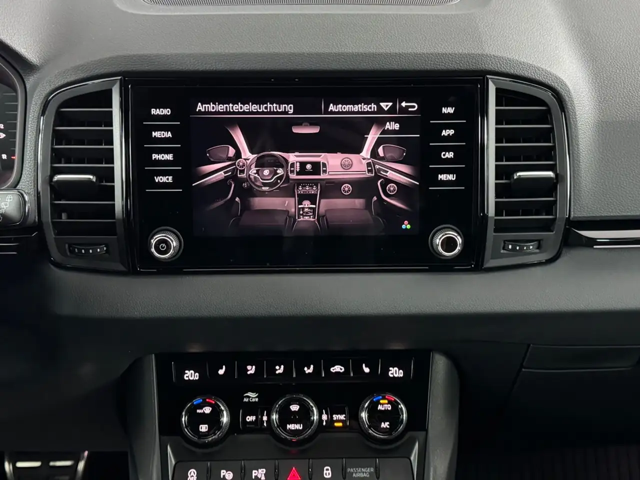 Skoda Karoq Sportline 4x4 TSI DSG Navi|LED|360°|Canton — Vehicle gallery 38
