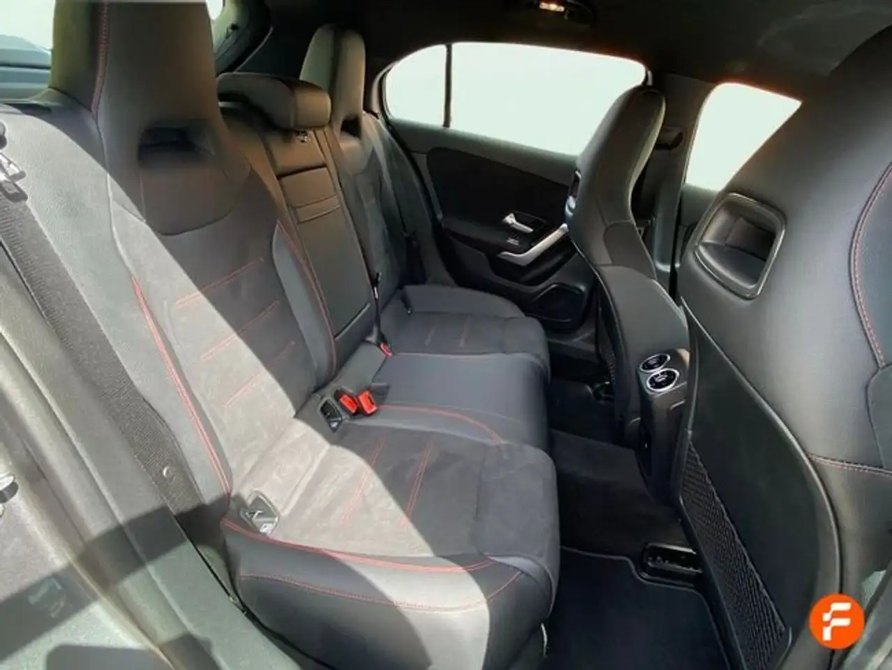 Mercedes-Benz A 180 d — معرض صور السيارة 14