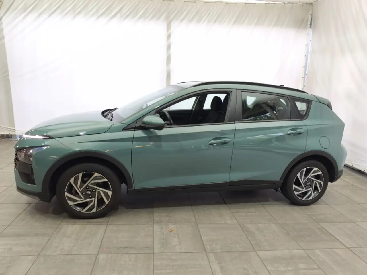Hyundai BAYON Trend 2WD Navi Klimaauto Digitales Cockpit Bose LE — معرض صور السيارة 4