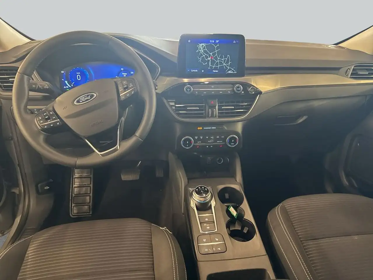 Ford Kuga 2.5 Duratec PHEV TITANIUM — معرض صور السيارة 14