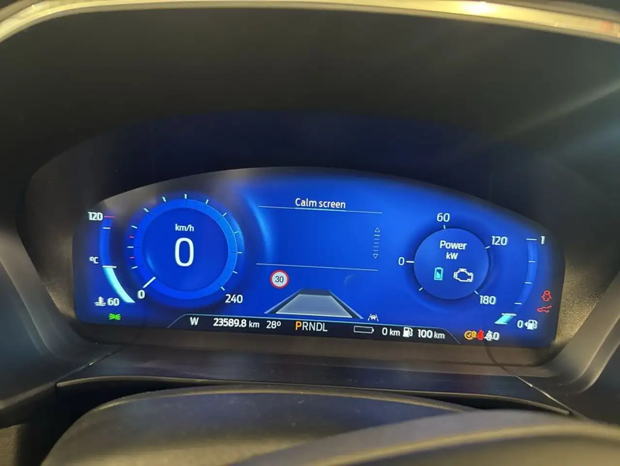 Ford Kuga 2.5 Duratec PHEV TITANIUM — معرض صور السيارة 18